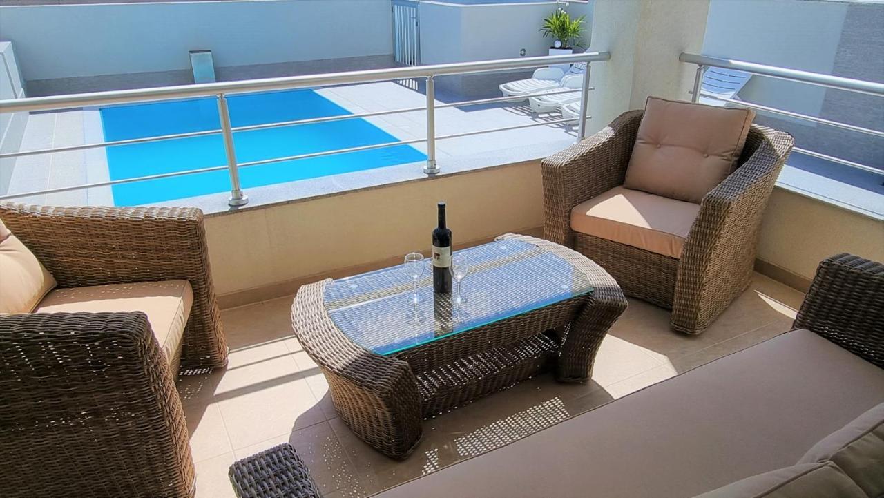 Apartments Le Mare - Pool, Sandstrand, Meerblick, W-Lan, Grill Privlaka  Eksteriør bilde